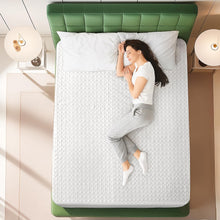 Mattress Protector, King Size 76" x 80" Waterproof Cooling Bamboo Fabric Mattress Cover, Breathable & Noiseless Bed Pad Cover with 5"-21" Deep Pocket